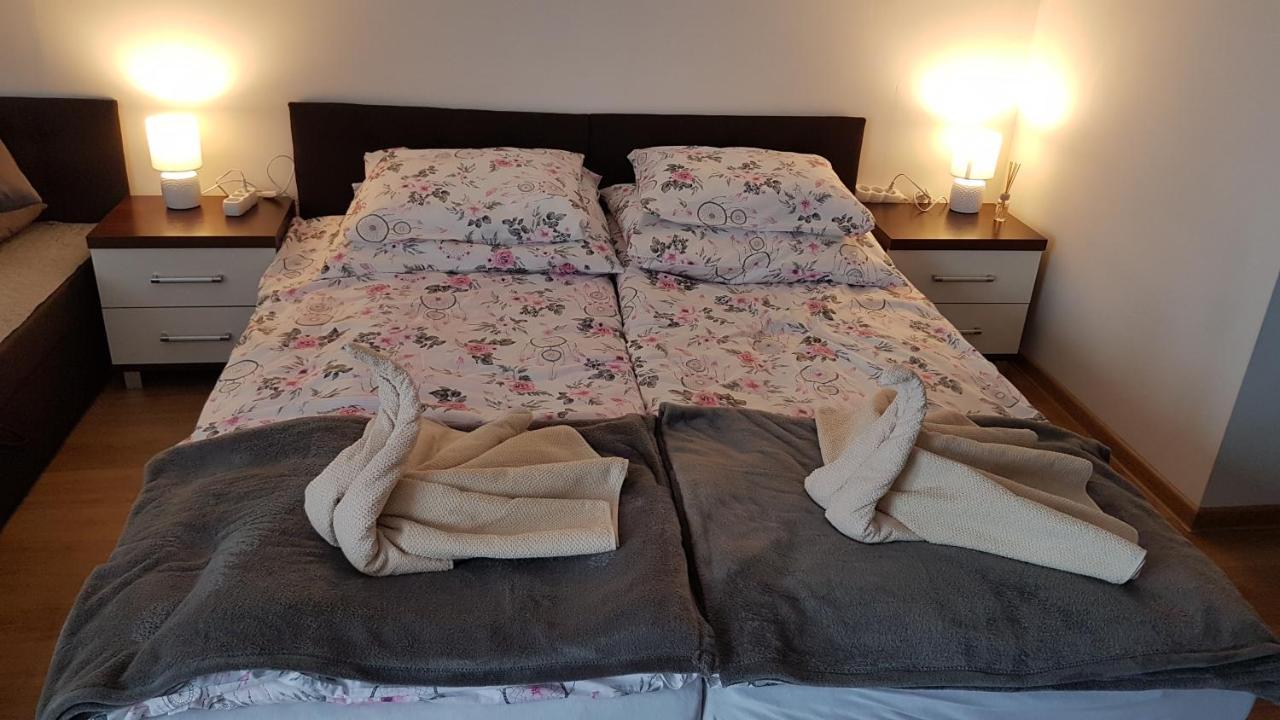 E&S_ Apartament Milicz Bagian luar foto